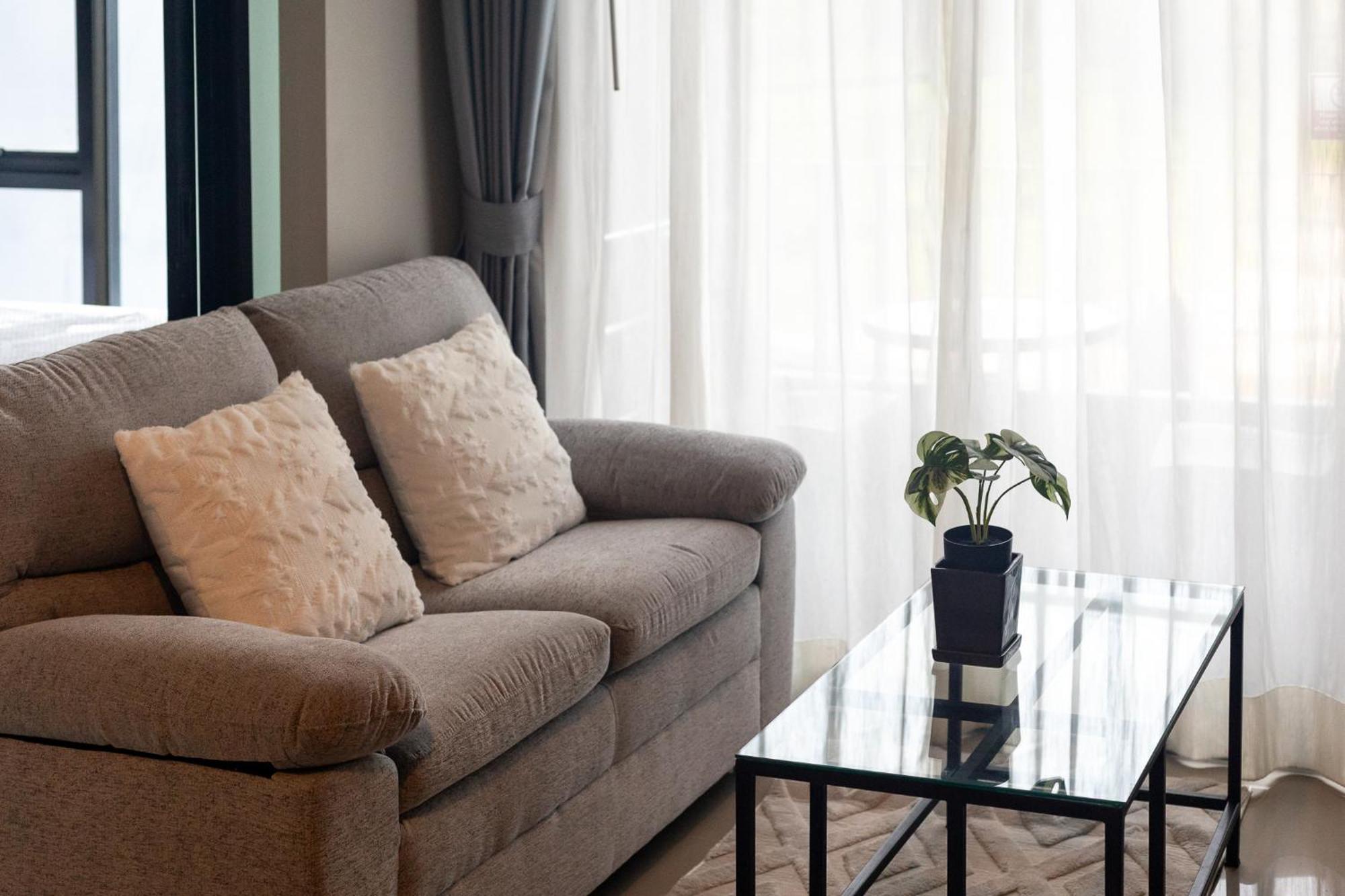 6Th Avenue Surin By Win217 Apartment Ban Lum Fuang Luaran gambar